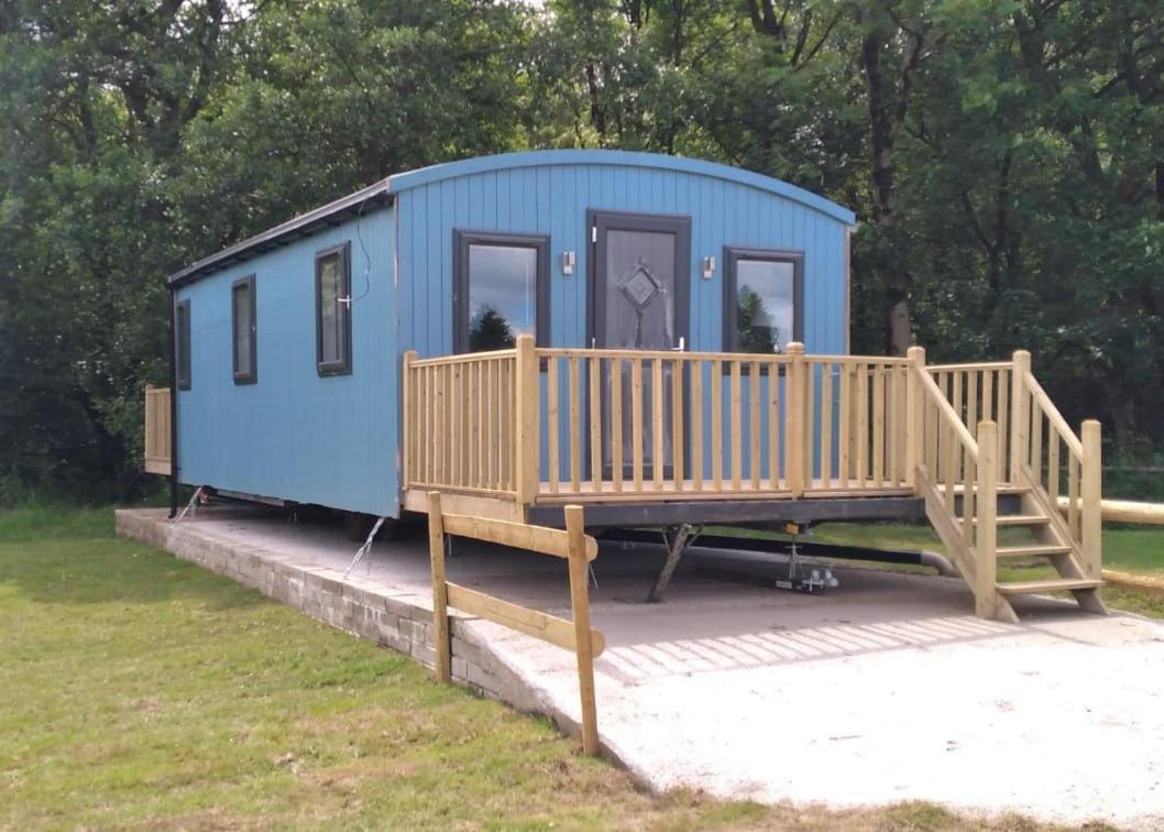 Riverview Lodges And Glamping Welshpool Eksteriør bilde